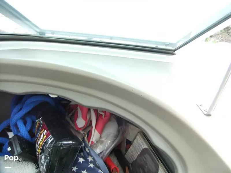 Slide: The Image of Crownline Boats 206 ls 2004 - 8811444