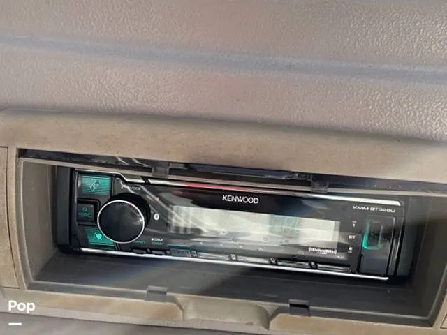 Slide: The Image of Kenwood  AM/FM USB - Bluetooth Enabled - 9314141