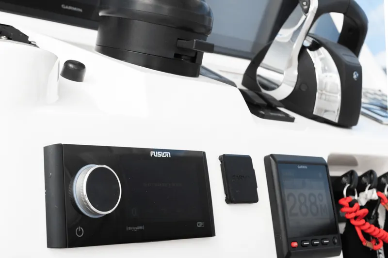 Slide: The Image of Intrepid 438 EVOLUTION 2021 - 30