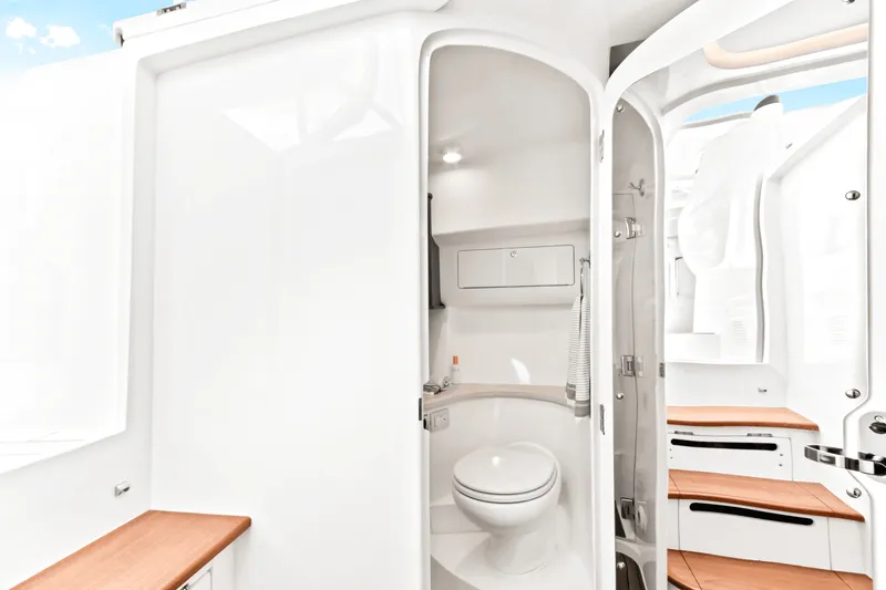 Slide: The Image of Intrepid 438 EVOLUTION 2021 - 47