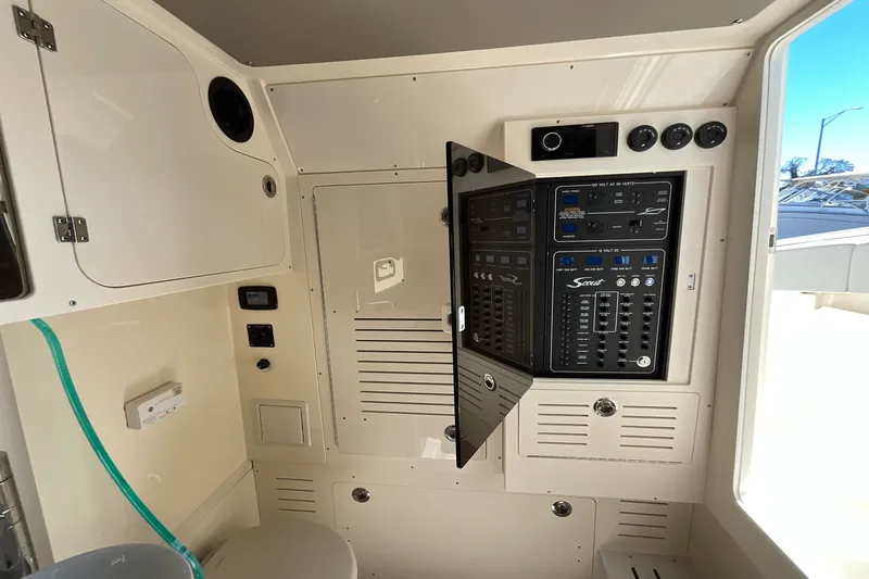 Slide: The Image of Scout 357 LXF 2025 - 18