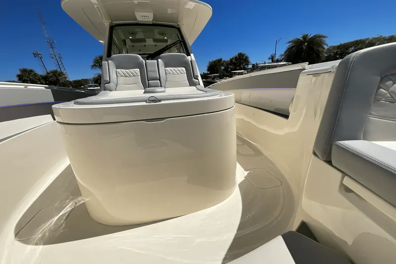 Slide: The Image of Scout 357 LXF 2025 - 22