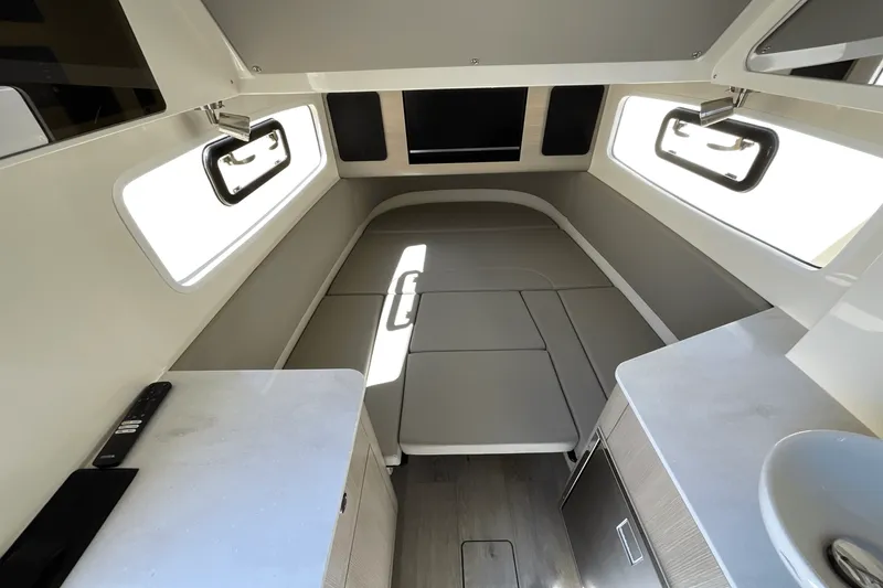 Slide: The Image of Scout 357 LXF 2025 - 30