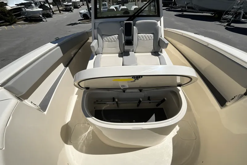 Slide: The Image of Scout 357 LXF 2025 - 31