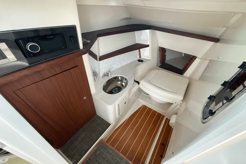 Slide: The Image of Grady-White Freedom 325 2025 - 14