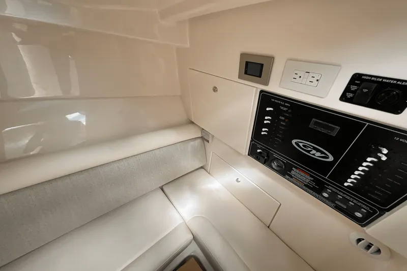 Slide: The Image of Grady-White Freedom 325 2025 - 19