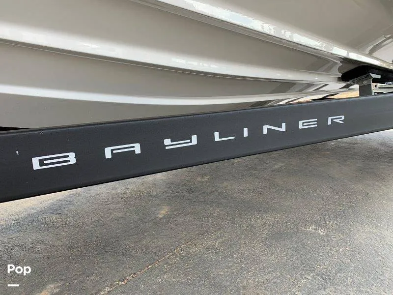 Slide: The Image of Bayliner VR6 2021 - 8883220