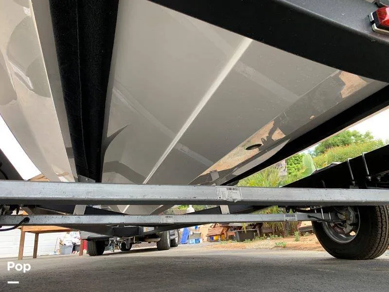 Slide: The Image of Bayliner VR6 2021 - 8883226