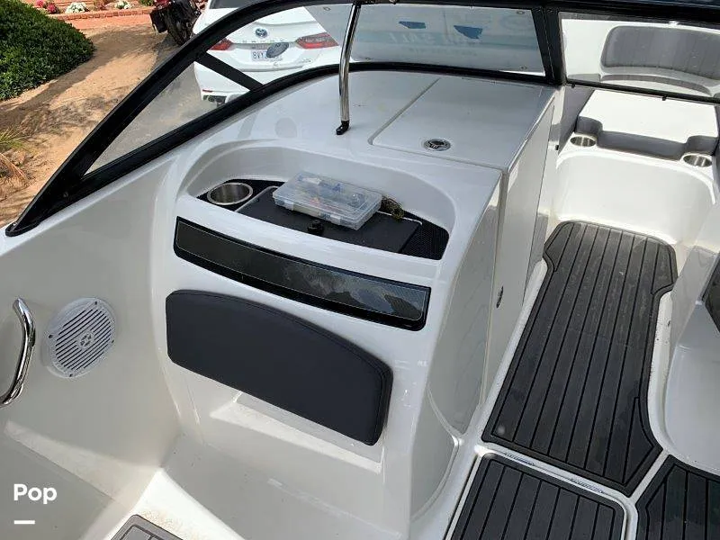 Slide: The Image of Bayliner VR6 2021 - 8883143