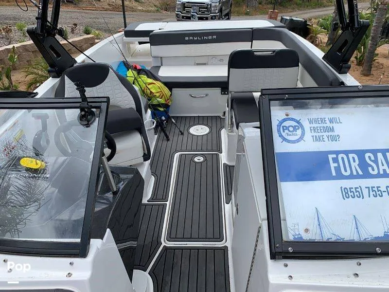 Slide: The Image of Bayliner VR6 2021 - 8883164