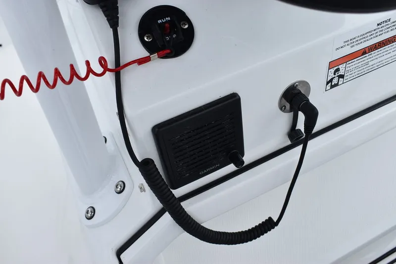 Slide: The Image of Blackfin 222CC 2024 - 49