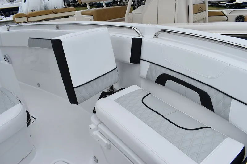 Slide: The Image of Blackfin 222CC 2024 - 56