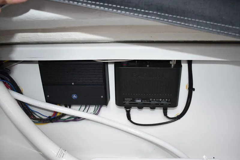 Slide: The Image of Blackfin 222CC 2024 - 69