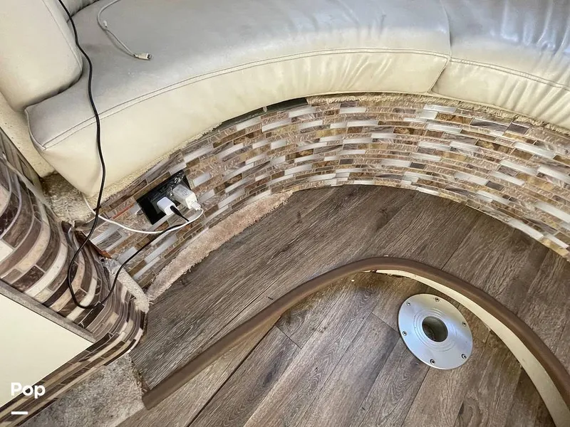 Slide: The Image of Sea Ray 380 SS 1997 - 11064317