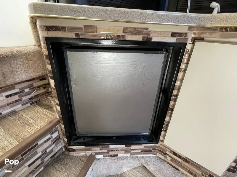 Slide: The Image of Sea Ray 380 SS 1997 - 11064334