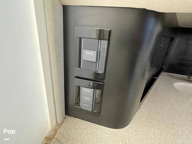 Slide: The Image of Sea Ray 380 SS 1997 - 11064345