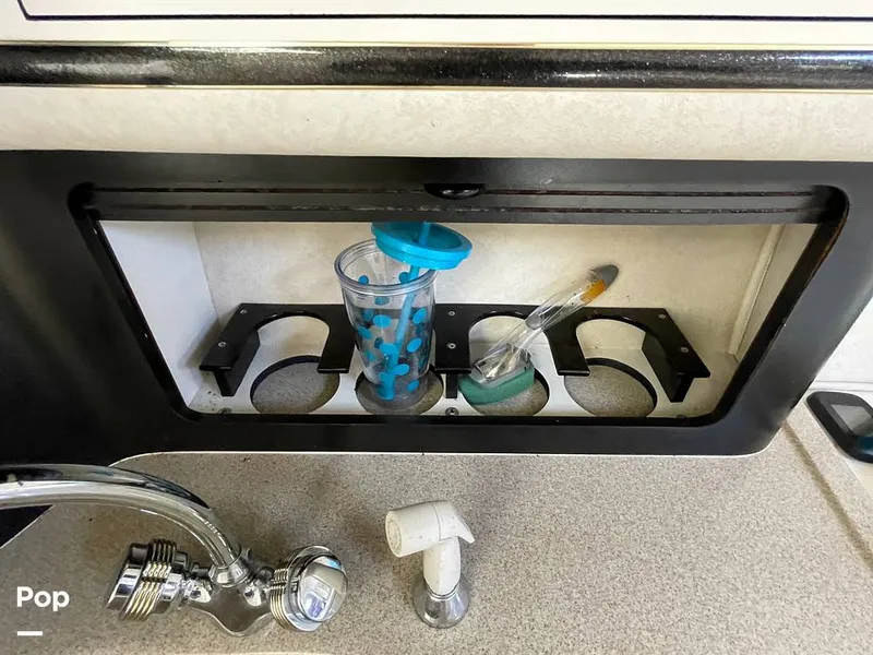 Slide: The Image of Sea Ray 380 SS 1997 - 11064354