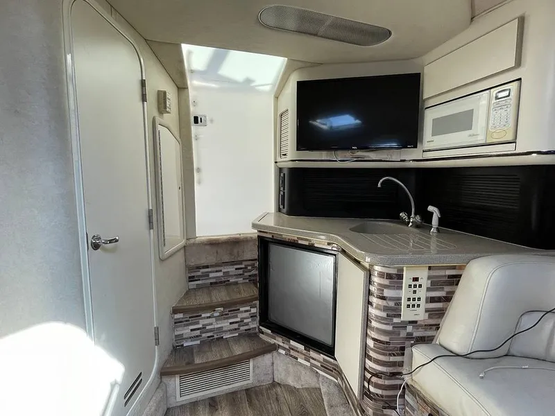 Slide: The Image of Sea Ray 380 SS 1997 - 11064359