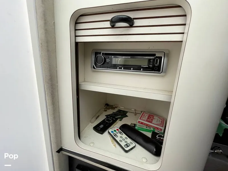 Slide: The Image of Sea Ray 380 SS 1997 - 11064412