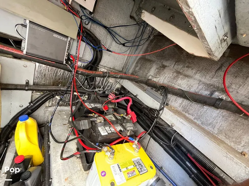 Slide: The Image of Sea Ray 380 SS 1997 - 11064622