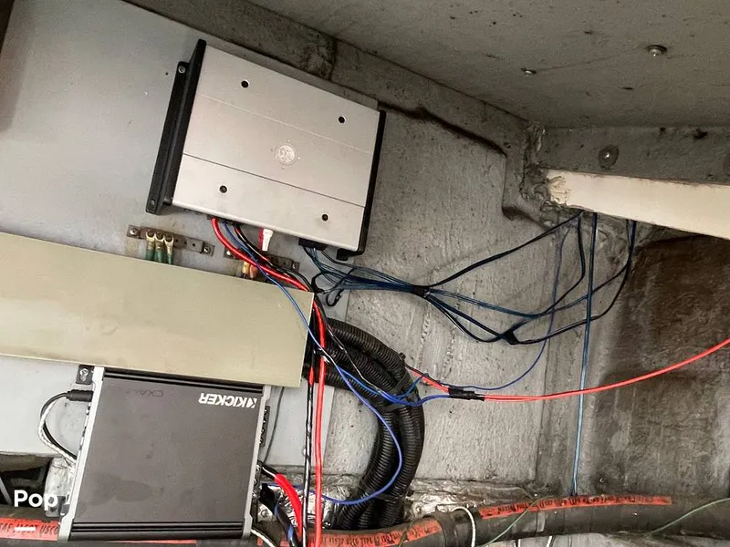 Slide: The Image of Sea Ray 380 SS 1997 - 11064626