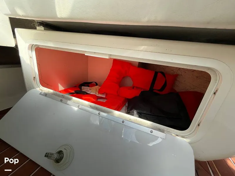 Slide: The Image of Sea Ray 380 SS 1997 - 11064125