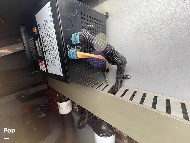 Slide: The Image of Sea Ray 380 SS 1997 - 11064663