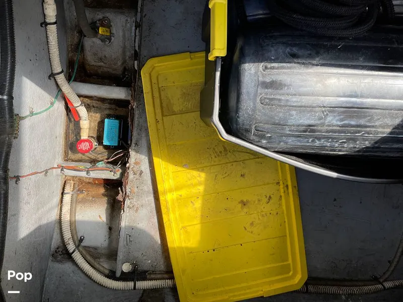 Slide: The Image of Sea Ray 380 SS 1997 - 11064667