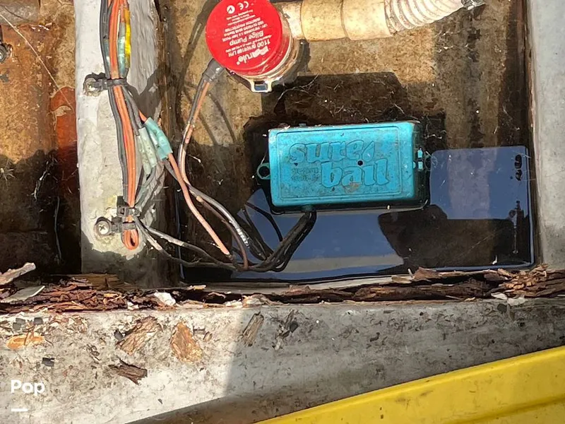 Slide: The Image of Sea Ray 380 SS 1997 - 11064669