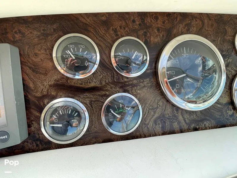 Slide: The Image of Sea Ray 380 SS 1997 - 11064137