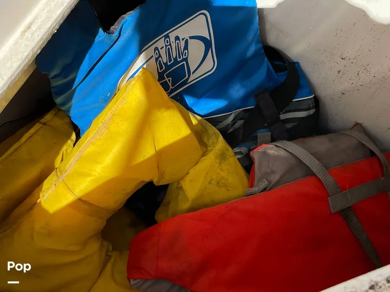 Slide: The Image of Sea Ray 380 SS 1997 - 11064221