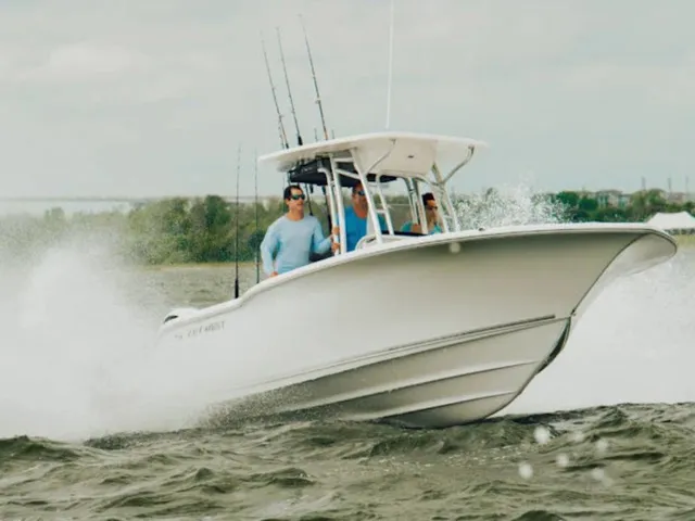 Slide: The Image of Key West Boats 260 CC 2026 - 1