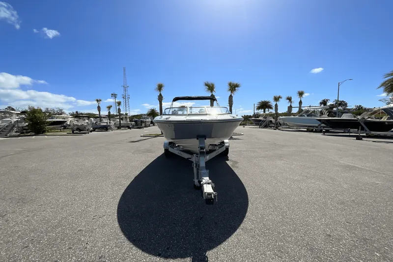 Slide: The Image of Sea Ray SPX 190 Outboard 2025 - 12