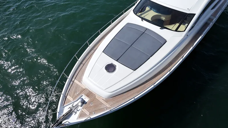 Slide: The Image of Pershing 72 2008 - 13