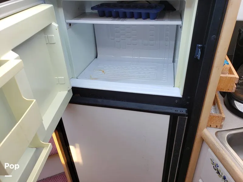 Slide: The Image of Carver Yachts 355 1995 - 9524694