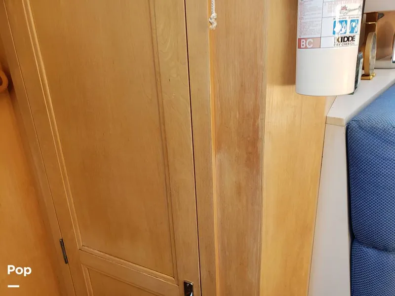 Slide: The Image of Carver Yachts 355 1995 - 9524717