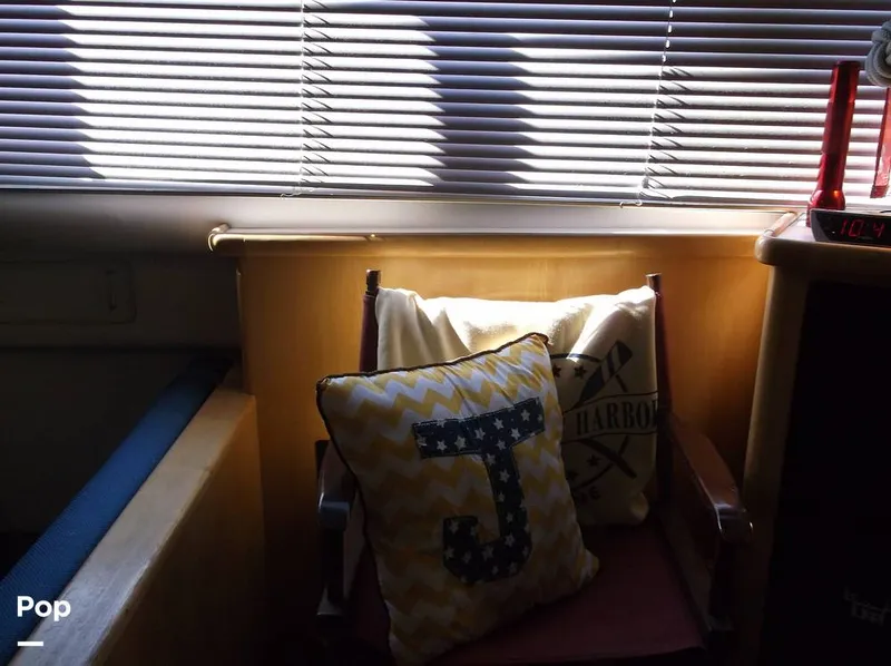 Slide: The Image of Carver Yachts 355 1995 - 9398691