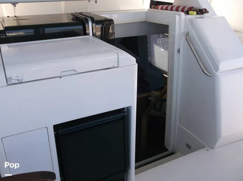 Slide: The Image of Carver Yachts 355 1995 - 9398696