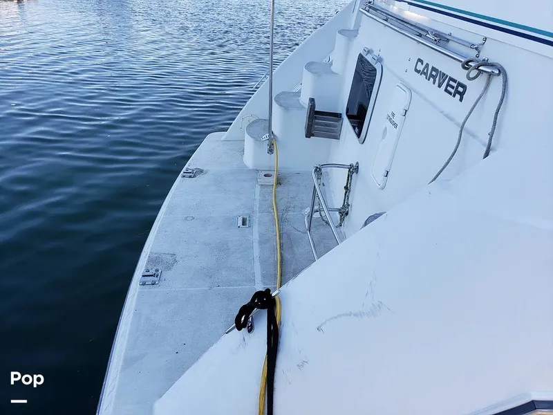 Slide: The Image of Carver Yachts 355 1995 - 9524605