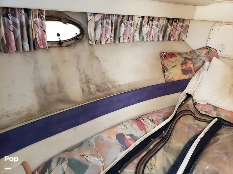 Slide: The Image of V Berth - 9524703