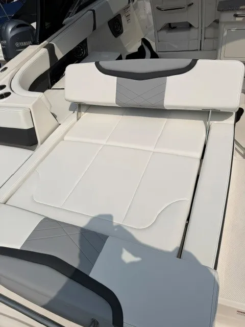 Slide: The Image of Chaparral 280 OSX 2026 - 23