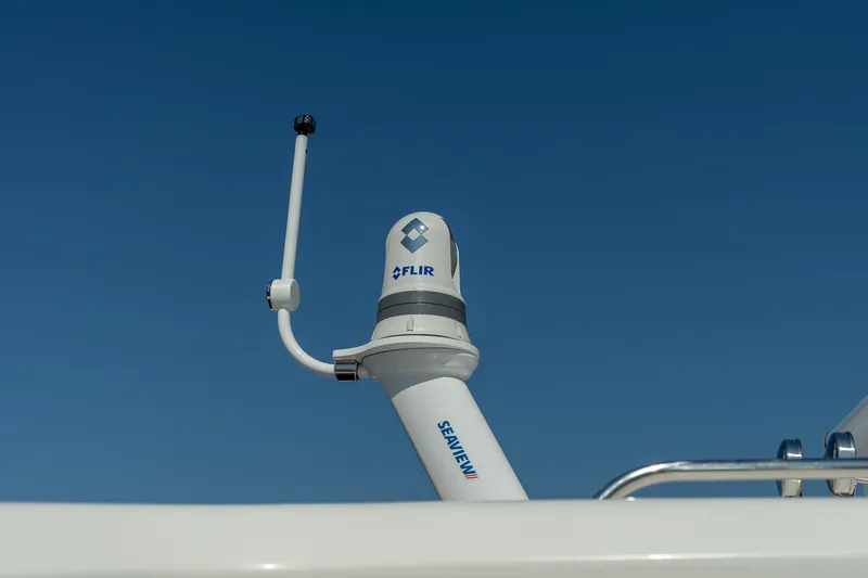 Slide: The Image of Boston Whaler 420 Outrage 2025 - 58