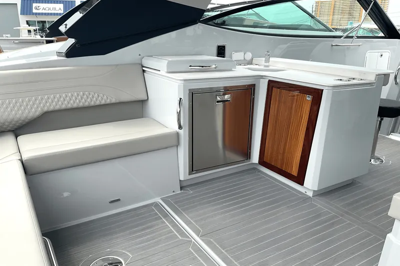 Slide: The Image of Cruisers Yachts 38 GLS Outboard 2025 - 15