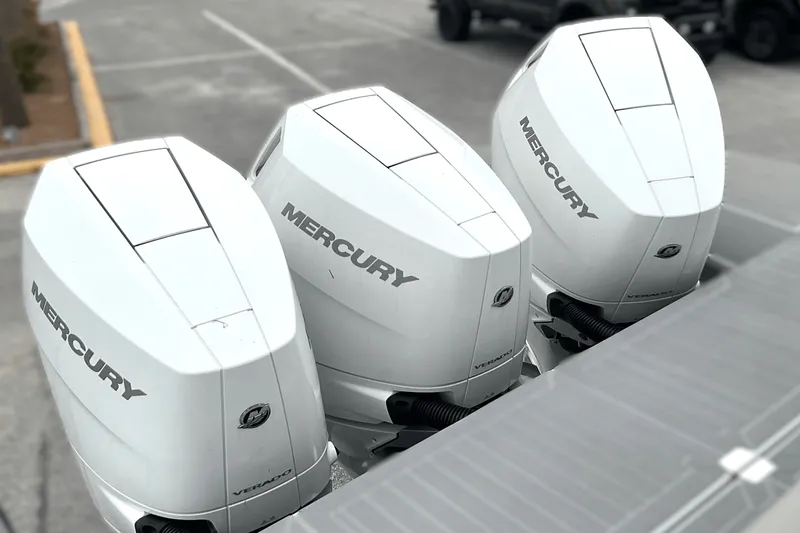 Slide: The Image of Cruisers Yachts 38 GLS Outboard 2025 - 4