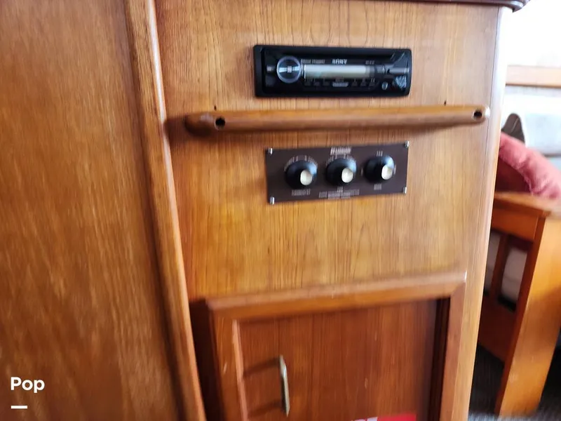 Slide: The Image of Egg Harbor 33 Sport Fisher 1985 - 11293028