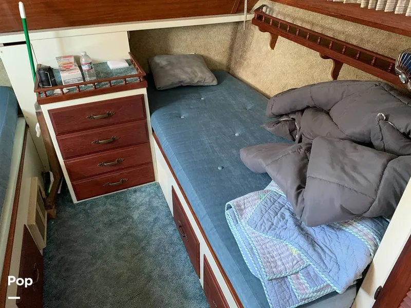 Slide: The Image of Tollycraft 34 Tri-Cabin 1981 - 8995216