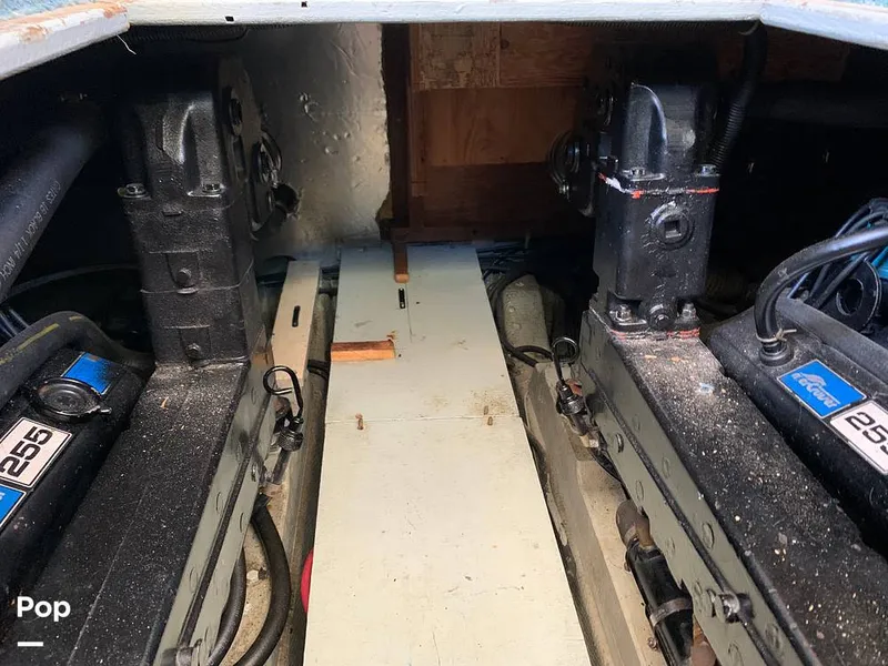 Slide: The Image of Tollycraft 34 Tri-Cabin 1981 - 8995313