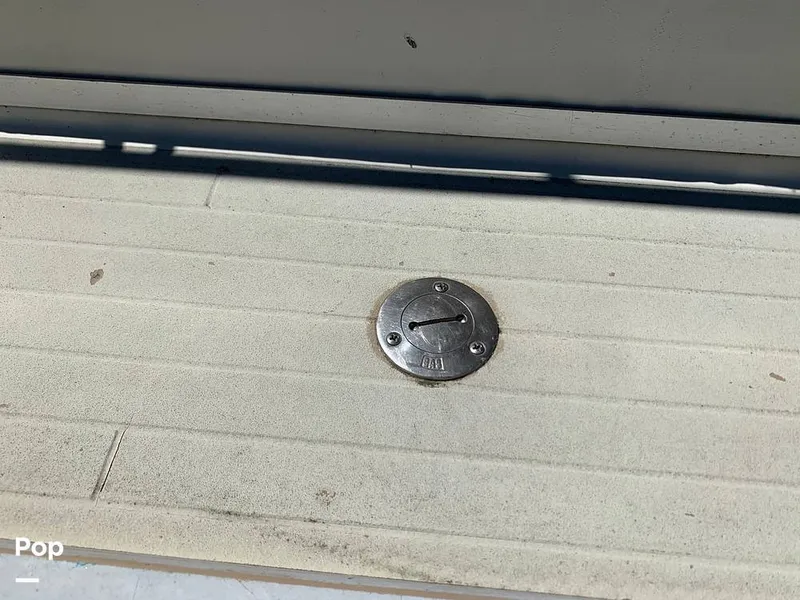 Slide: The Image of Tollycraft 34 Tri-Cabin 1981 - 8976366