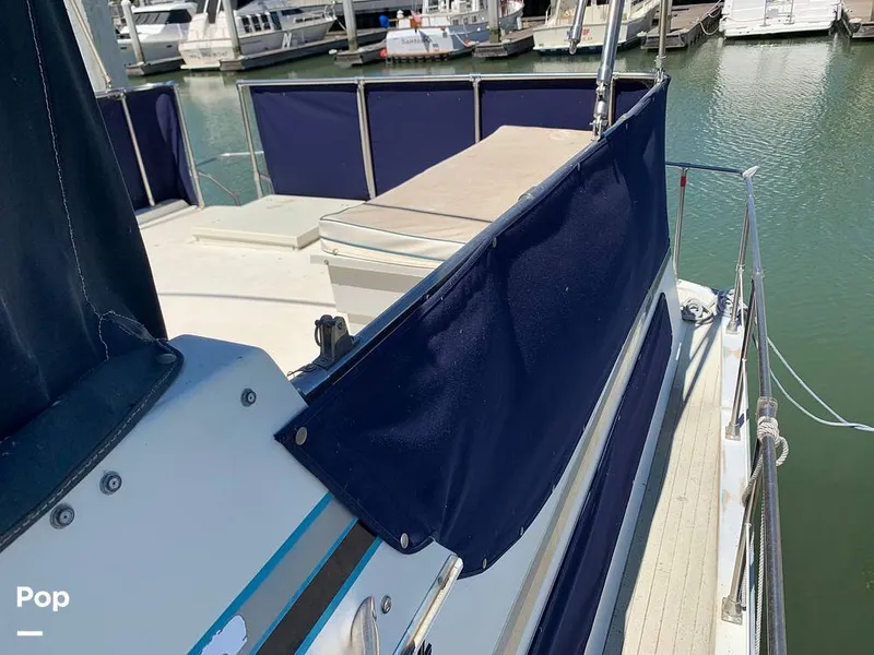 Slide: The Image of Tollycraft 34 Tri-Cabin 1981 - 8980886