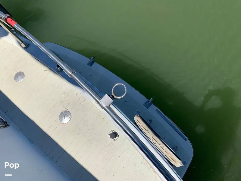 Slide: The Image of Tollycraft 34 Tri-Cabin 1981 - 8980892